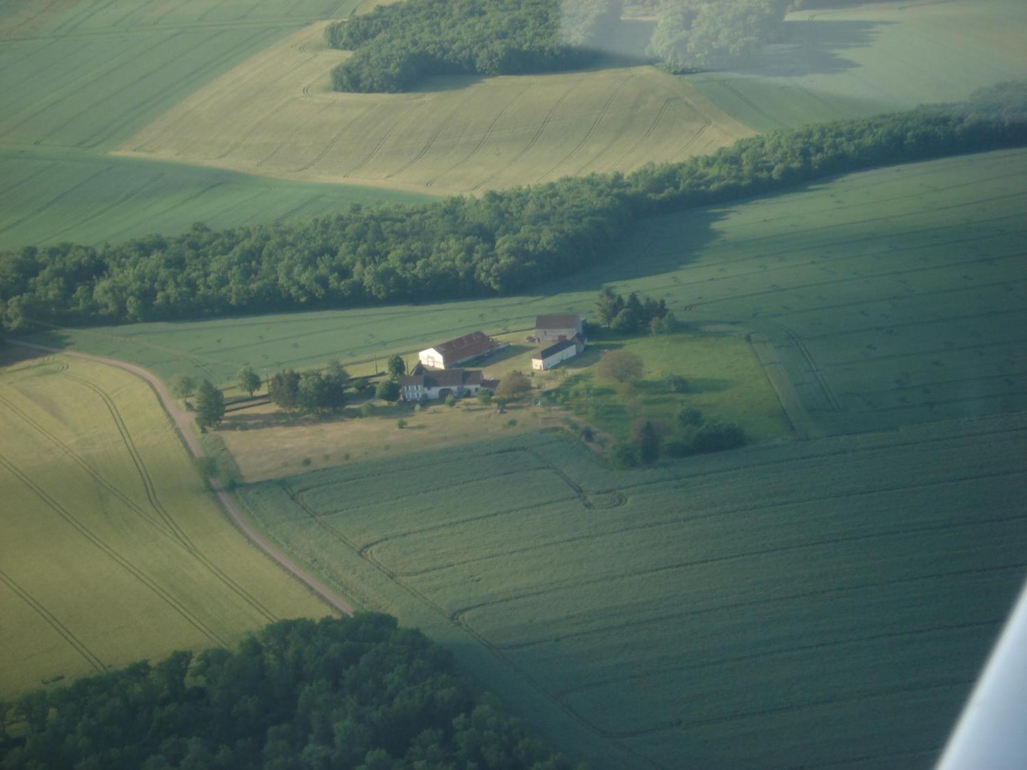 Вилла Gite En Forterre Druyes-les-Belles-Fontaines Экстерьер фото